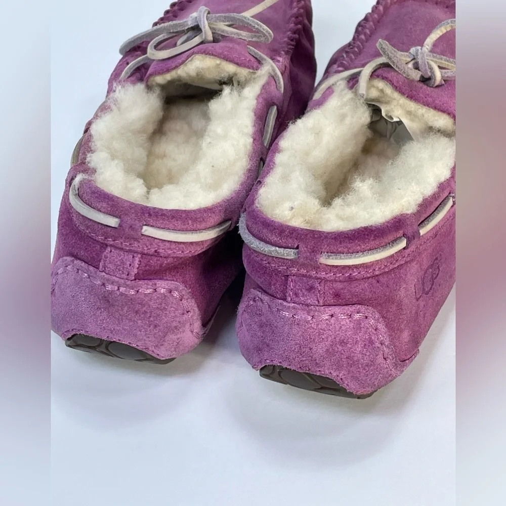 UGG Australia Dakota Moccasin | Size 3